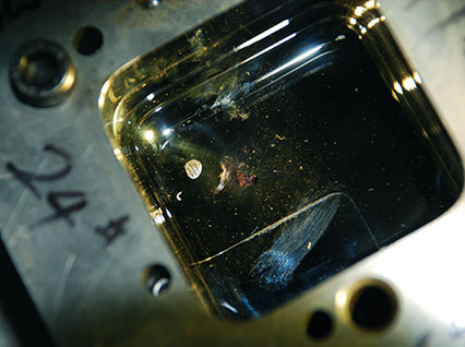 <a href='http://www.mouse168.com/product/3.htm' class='text_a'>模具激光焊機</a>修復鏡面模具效果